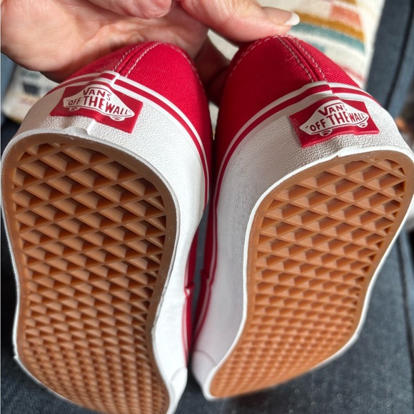 Vans Authentic Icon Men’s Red Canvas Shoes size 10.5M/12W BRAND NEW IN BOX - Picture 9 of 13